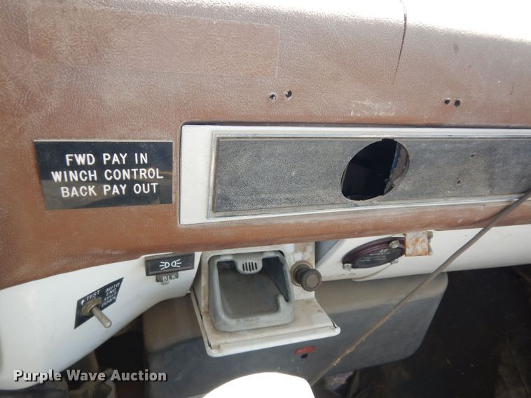 image for item DN1584 1989 GMC C6000  digger derrick truck