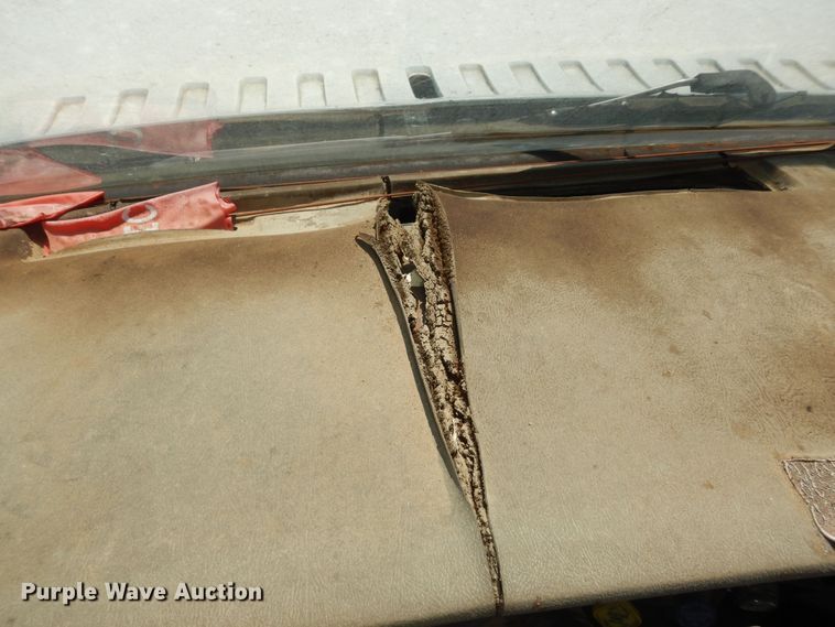 image for item DN1584 1989 GMC C6000  digger derrick truck