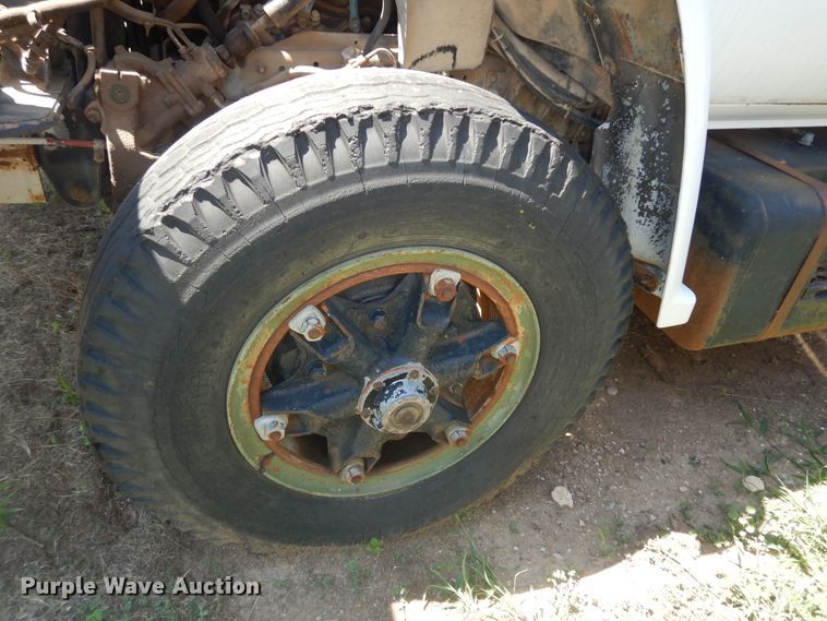 image for item DN1584 1989 GMC C6000  digger derrick truck