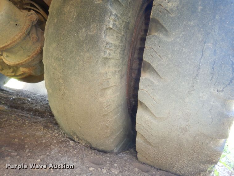 image for item DN1584 1989 GMC C6000  digger derrick truck