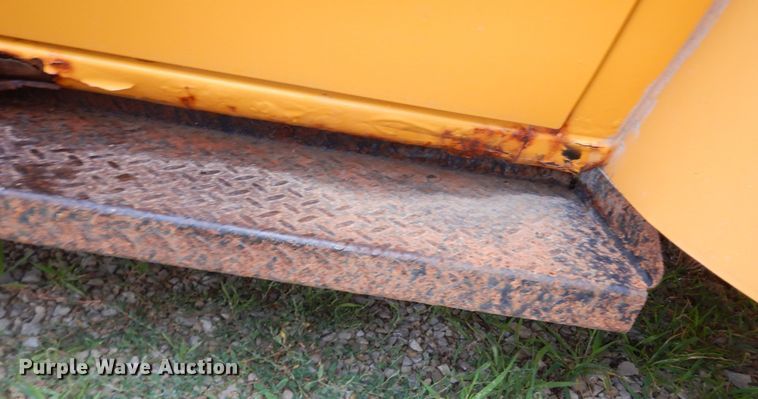 image for item DN1596 2003 Ford E450 Super Duty  school bus