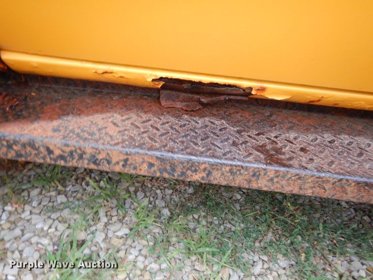 image for item DN1596 2003 Ford E450 Super Duty  school bus