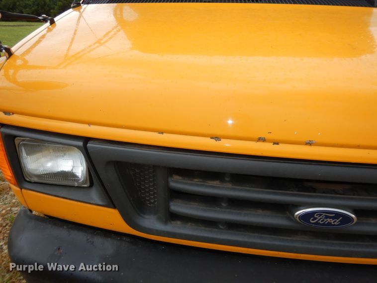 image for item DN1596 2003 Ford E450 Super Duty  school bus