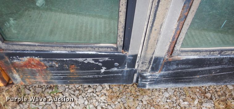 image for item DN1596 2003 Ford E450 Super Duty  school bus