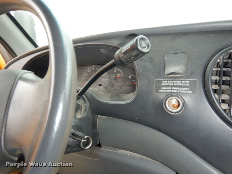 image for item DN1596 2003 Ford E450 Super Duty  school bus