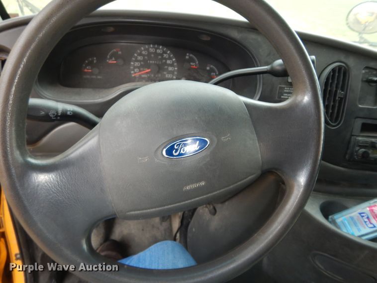 image for item DN1596 2003 Ford E450 Super Duty  school bus