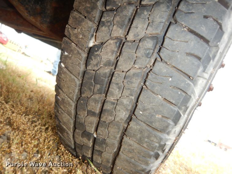 image for item DN1596 2003 Ford E450 Super Duty  school bus