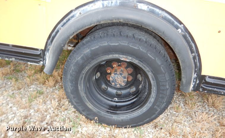 image for item DN1596 2003 Ford E450 Super Duty  school bus