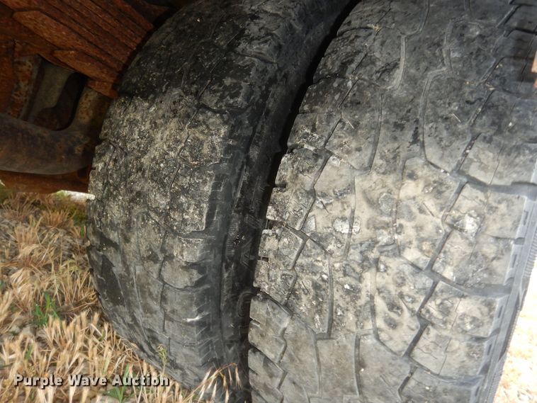 image for item DN1596 2003 Ford E450 Super Duty  school bus