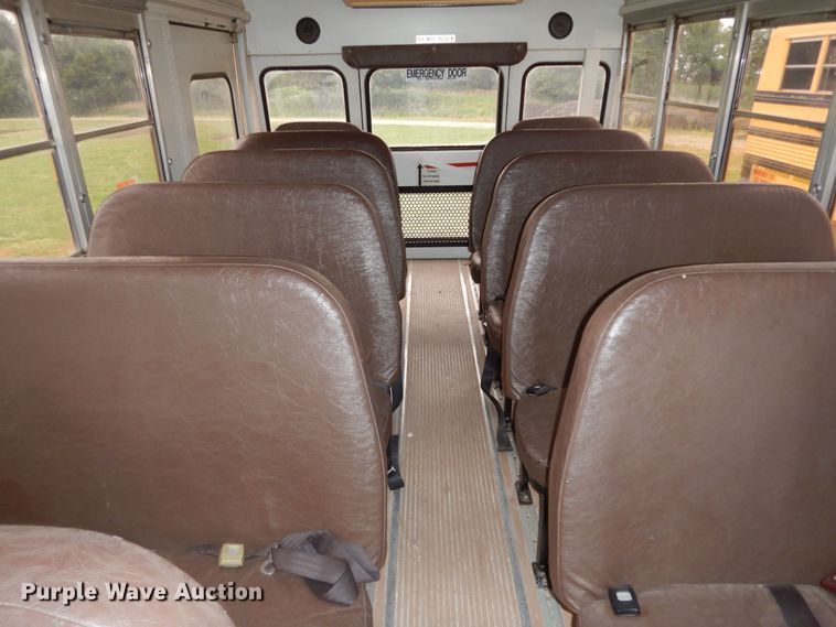 image for item DN1596 2003 Ford E450 Super Duty  school bus