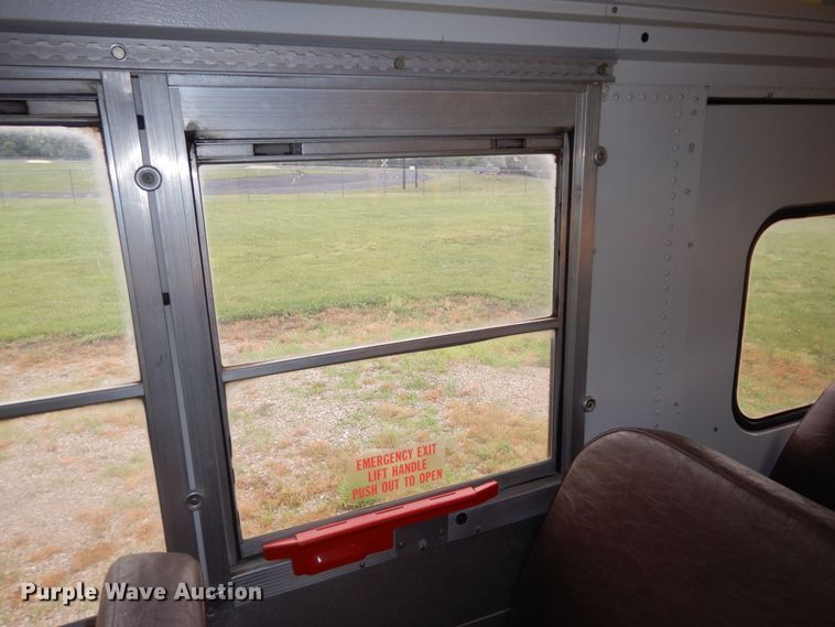 image for item DN1596 2003 Ford E450 Super Duty  school bus