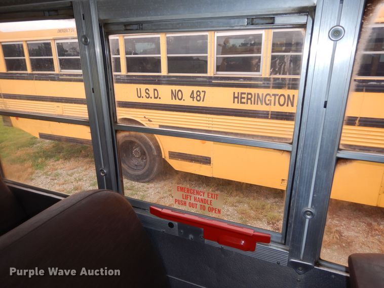 image for item DN1596 2003 Ford E450 Super Duty  school bus