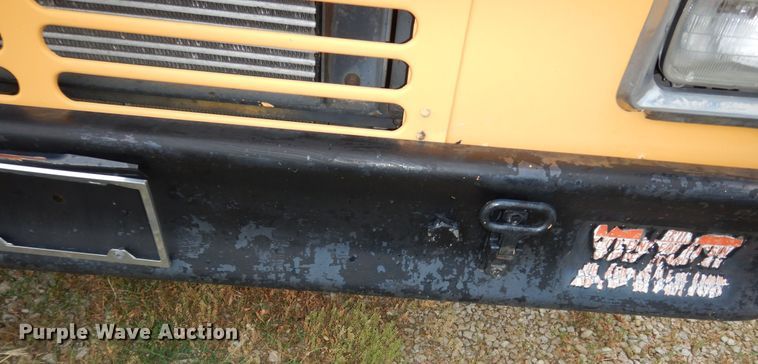 image for item DN1607 1998 Thomas  bus