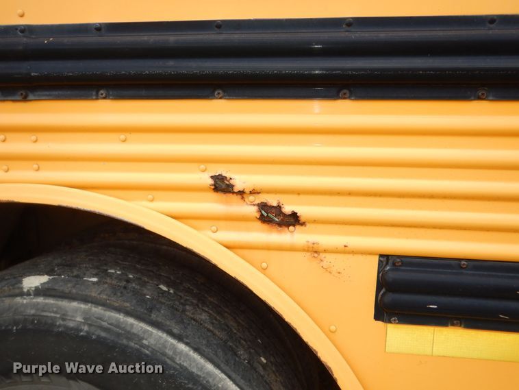 image for item DN1607 1998 Thomas  bus