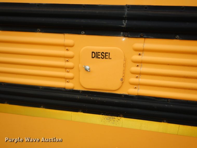 image for item DN1607 1998 Thomas  bus