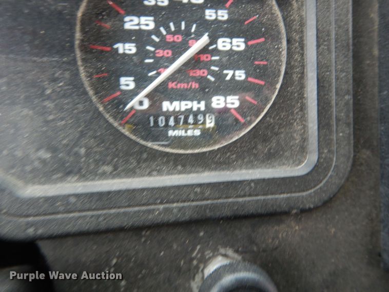 image for item DN1607 1998 Thomas  bus