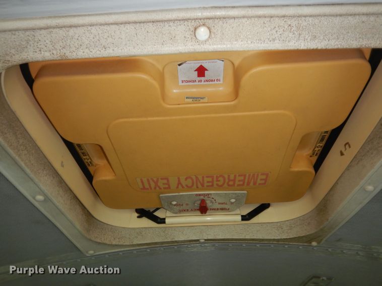 image for item DN1607 1998 Thomas  bus