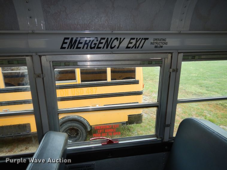 image for item DN1607 1998 Thomas  bus