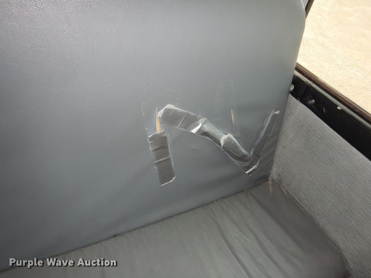 image for item DN1607 1998 Thomas  bus