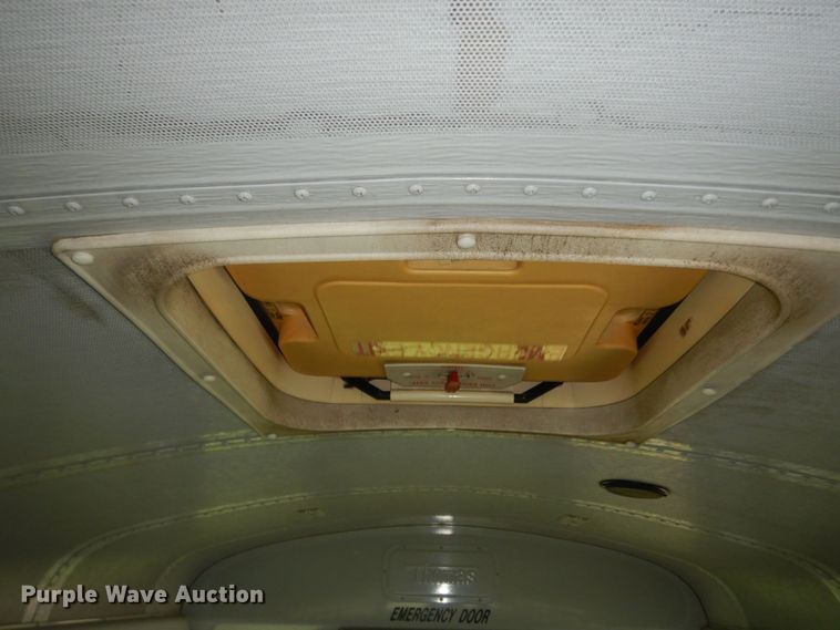 image for item DN1607 1998 Thomas  bus