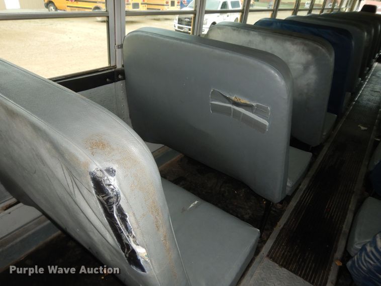 image for item DN1607 1998 Thomas  bus