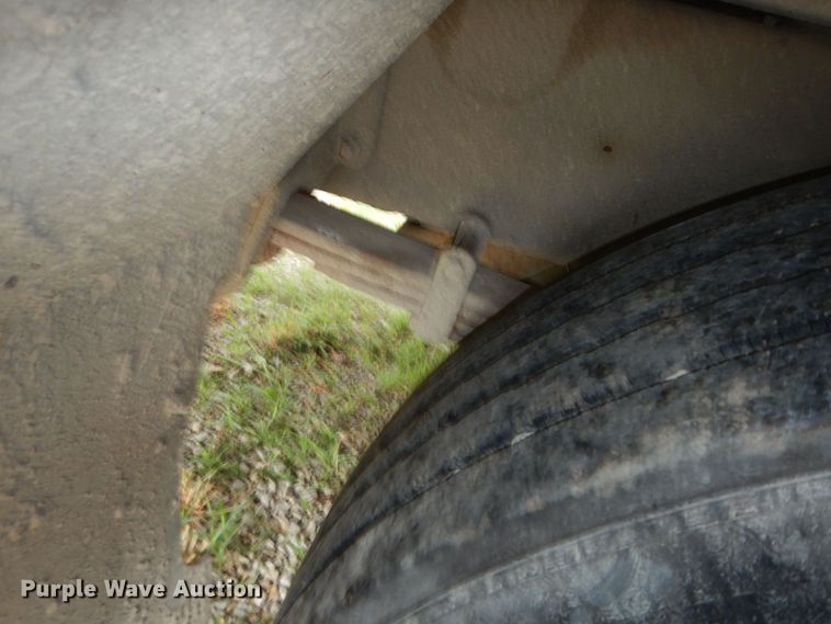 image for item DN1607 1998 Thomas  bus