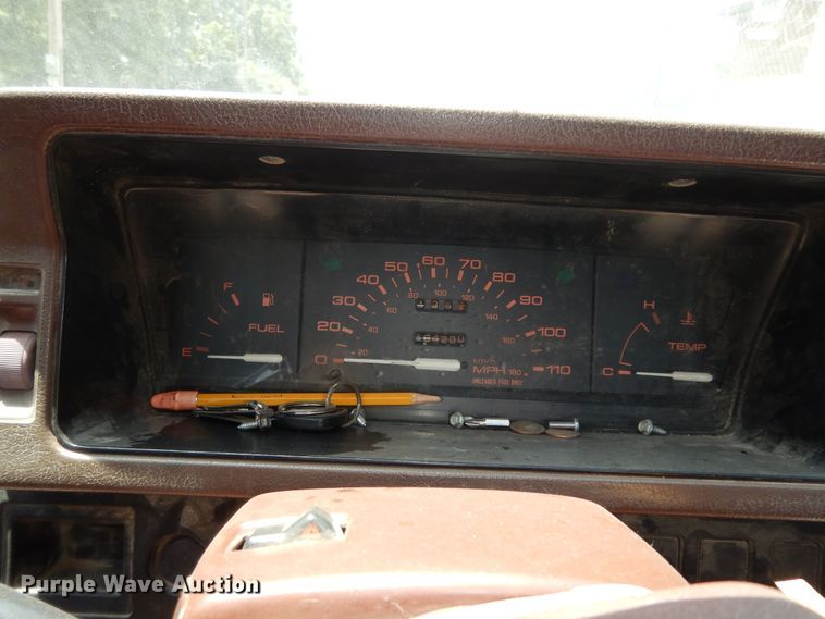 image for item DN1608 1987 Mazda B2000  pickup truck