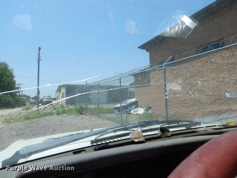 image for item DN1608 1987 Mazda B2000  pickup truck