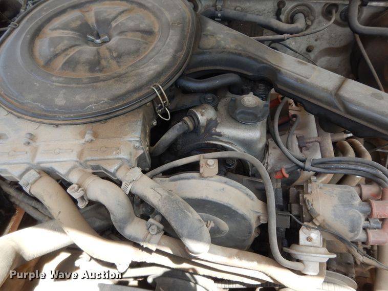 image for item DN1608 1987 Mazda B2000  pickup truck