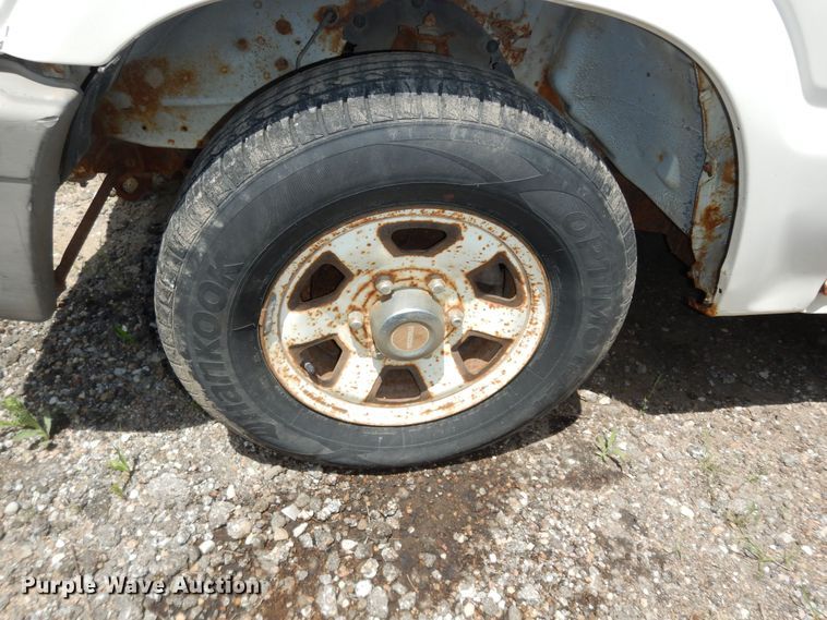 image for item DN1608 1987 Mazda B2000  pickup truck