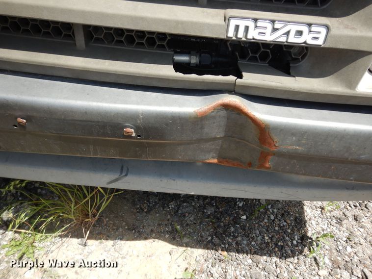 image for item DN1608 1987 Mazda B2000  pickup truck