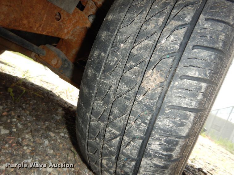 image for item DN1608 1987 Mazda B2000  pickup truck