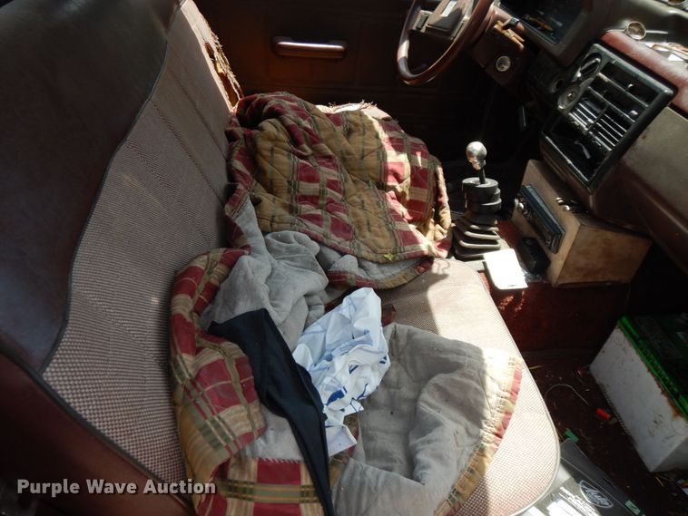 image for item DN1608 1987 Mazda B2000  pickup truck