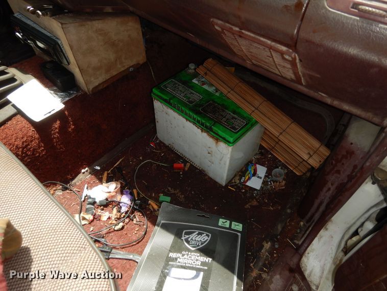 image for item DN1608 1987 Mazda B2000  pickup truck