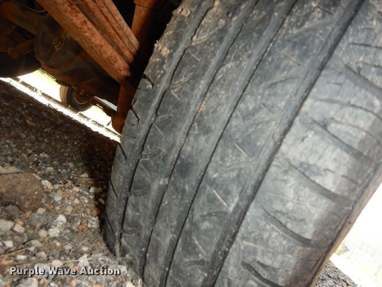 image for item DN1608 1987 Mazda B2000  pickup truck