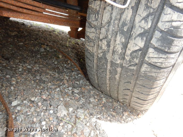 image for item DN1608 1987 Mazda B2000  pickup truck