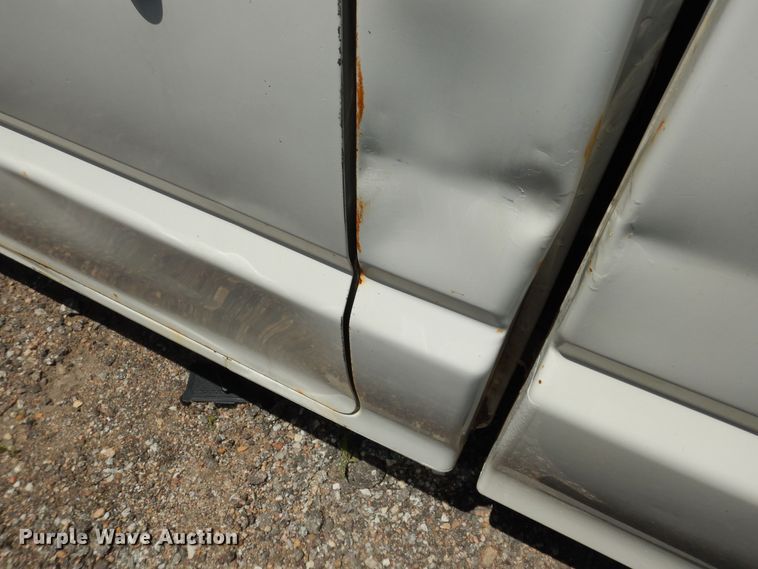 image for item DN1608 1987 Mazda B2000  pickup truck