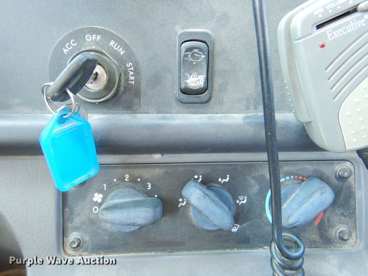 image for item DP4317 2008 Thomas Built Saf-T-Liner C2  school bus