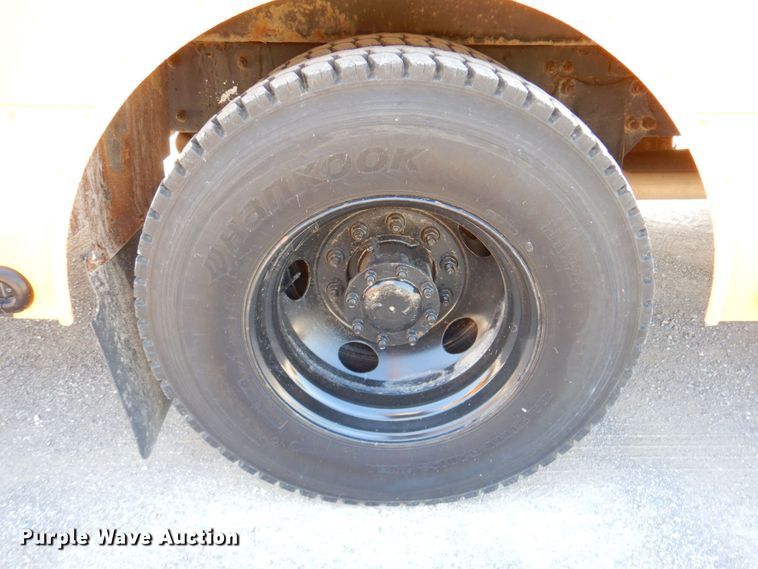 image for item DP4317 2008 Thomas Built Saf-T-Liner C2  school bus