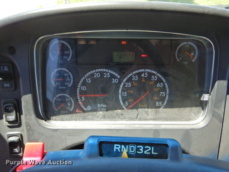 image for item DP4366 2007 Freightliner B2  school bus