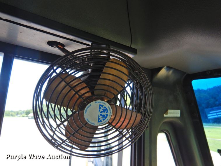 image for item DP4366 2007 Freightliner B2  school bus