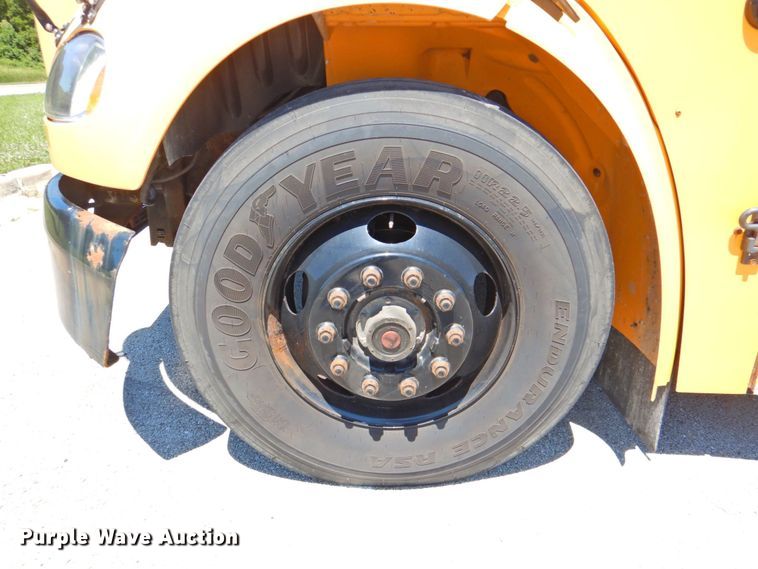 image for item DP4366 2007 Freightliner B2  school bus