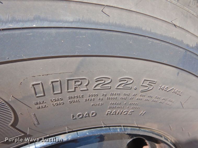 image for item DP4366 2007 Freightliner B2  school bus