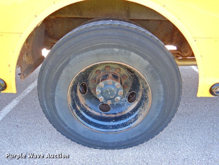 image for item DP4366 2007 Freightliner B2  school bus