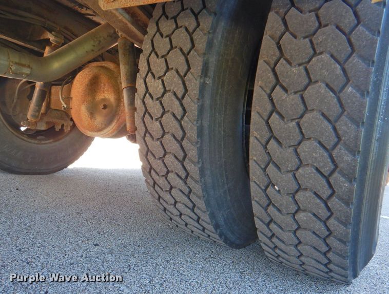 image for item DP4366 2007 Freightliner B2  school bus