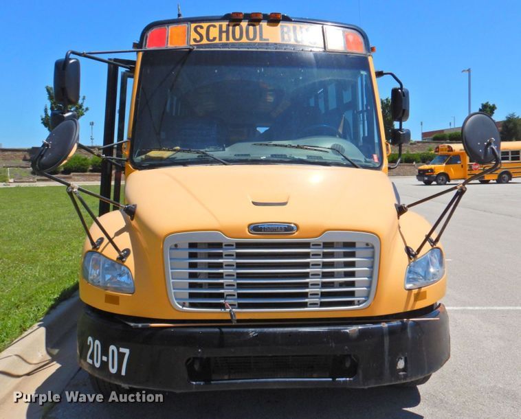 image for item DP4367 2007 Freightliner B2  school bus