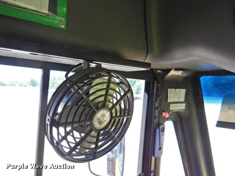 image for item DP4367 2007 Freightliner B2  school bus