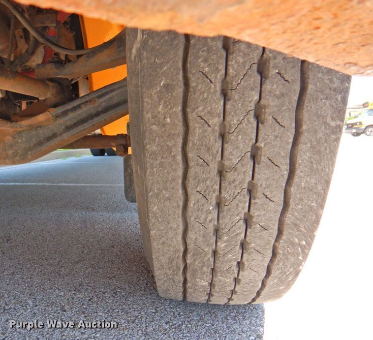 image for item DP4367 2007 Freightliner B2  school bus