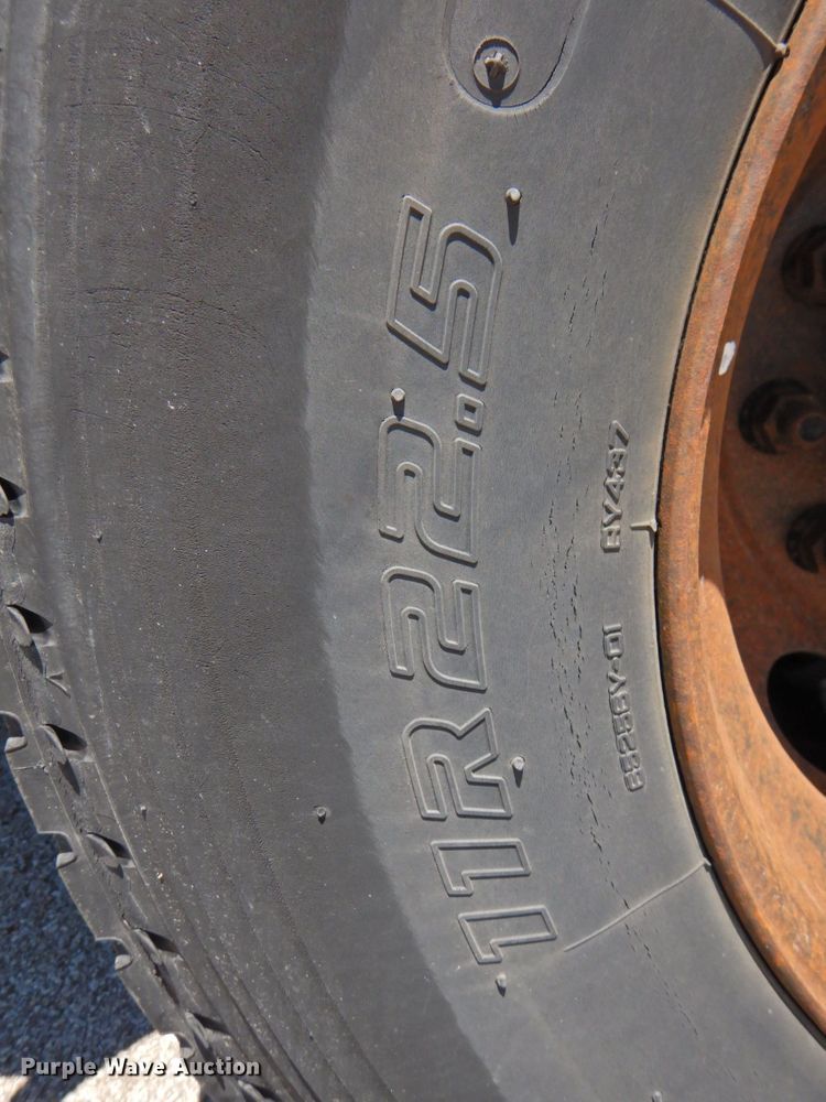 image for item DP4367 2007 Freightliner B2  school bus