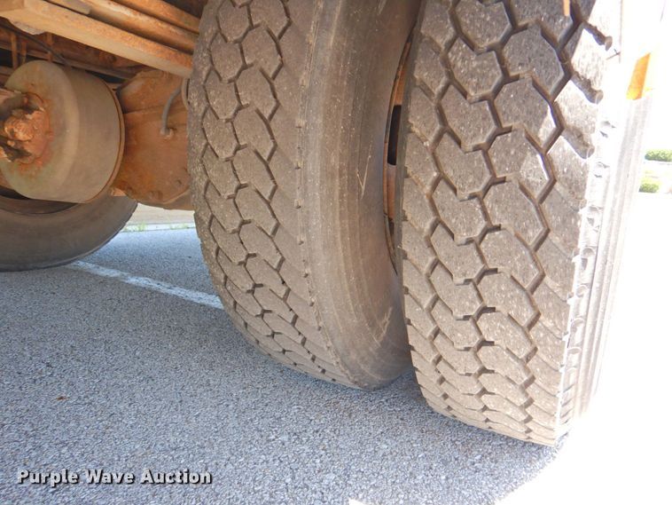 image for item DP4367 2007 Freightliner B2  school bus